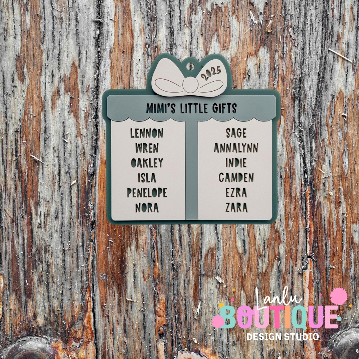 Family Present Personalized Ornament with Names - Custom Gift for Loved Ones