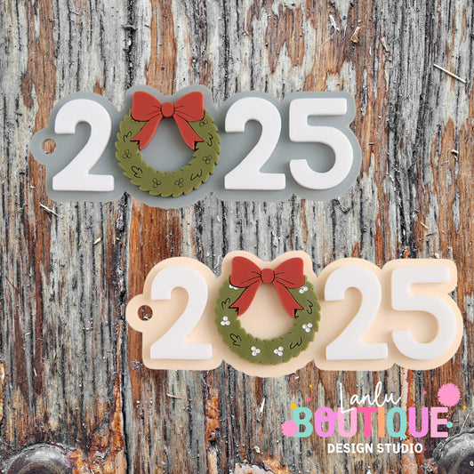 Handmade 2025 Christmas Ornament – Unique Holiday Décor with Festive Wreath and Red Bow Design